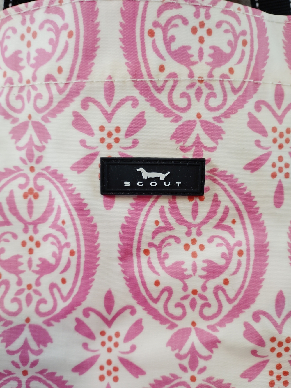 Scout Pink and Cream Patterned Shoulder Tote with Black Straps - Picture 3 of 8